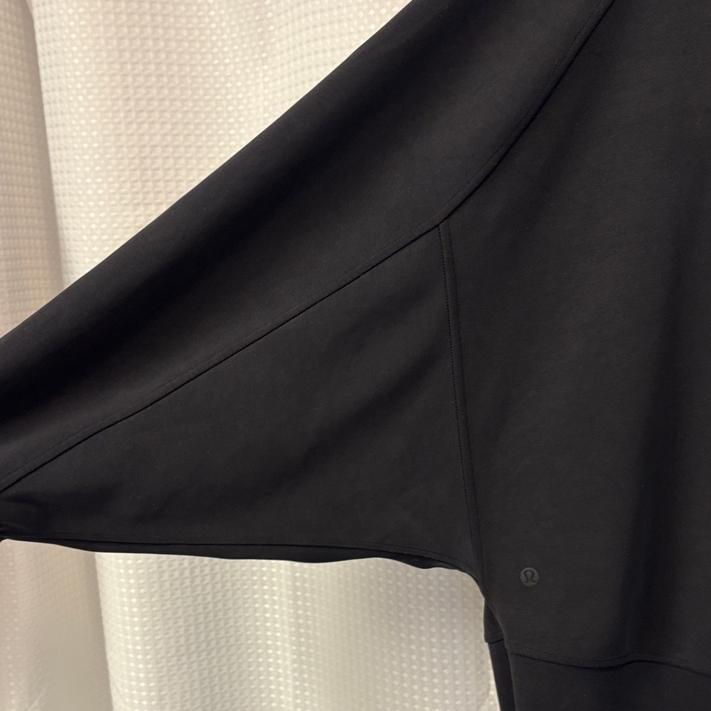 Lululemon Softstreme Drop Sleeve Wrap ~ 10 ~ Black - Picture 6 of 12